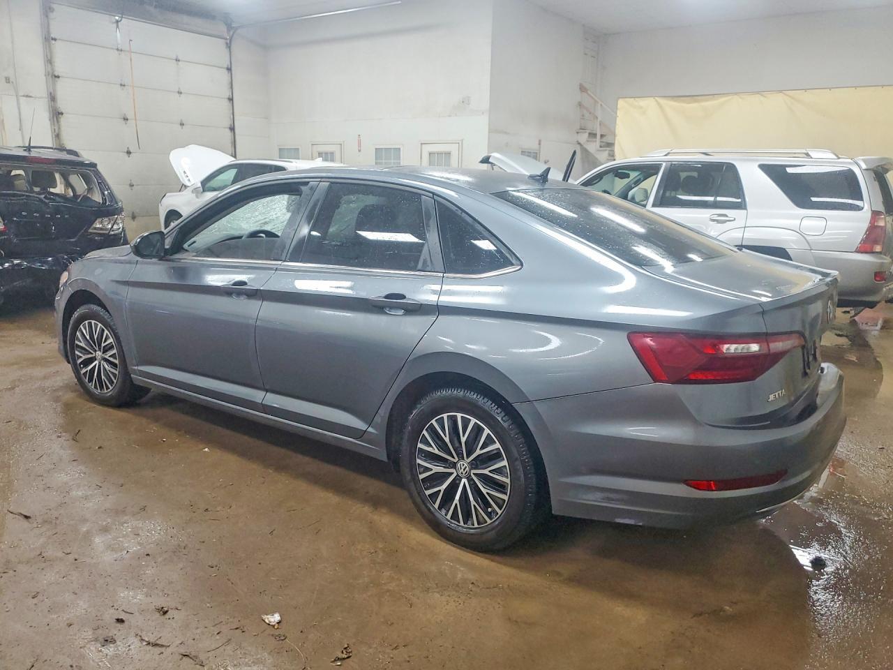 2021 Volkswagen Jetta S - Фото 2