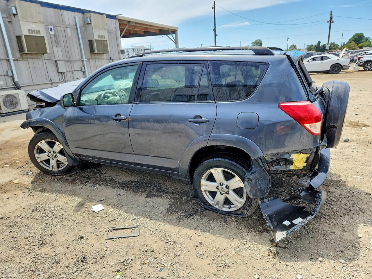 2006 Toyota Rav4 Sport - Image 2