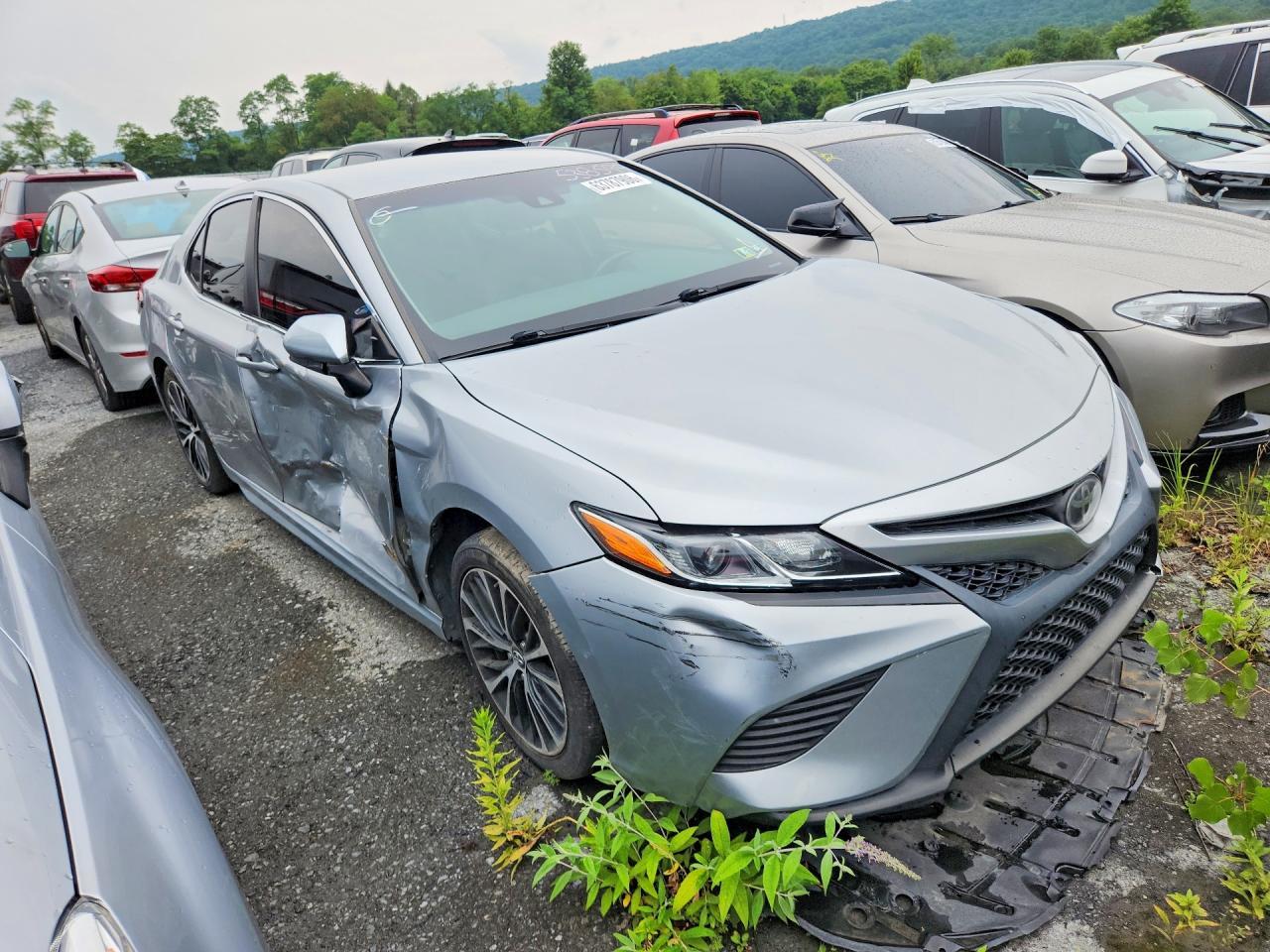 2018 Toyota Camry Se - Image 4