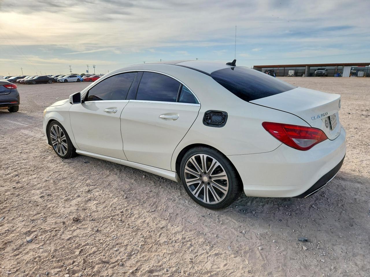 2017 Mercedes-Benz Cla 250 - Фото 2
