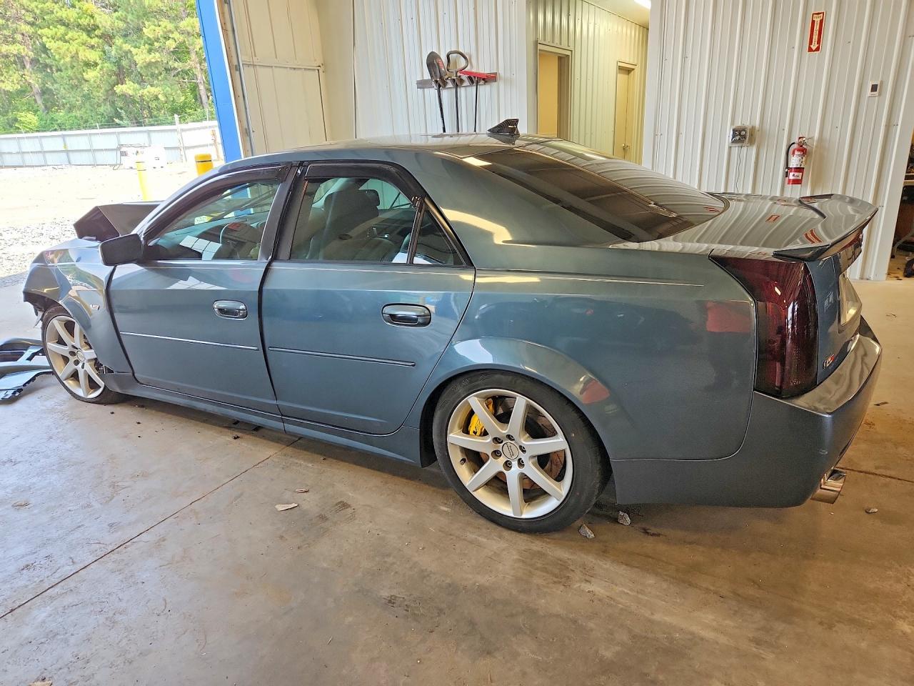 2005 Cadillac Cts-V - Image 2