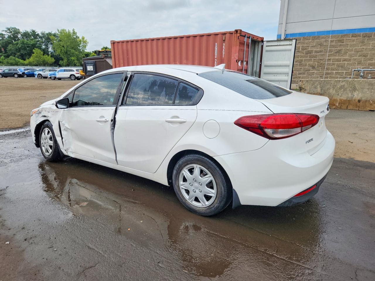 2017 Kia Forte Lx - Image 2
