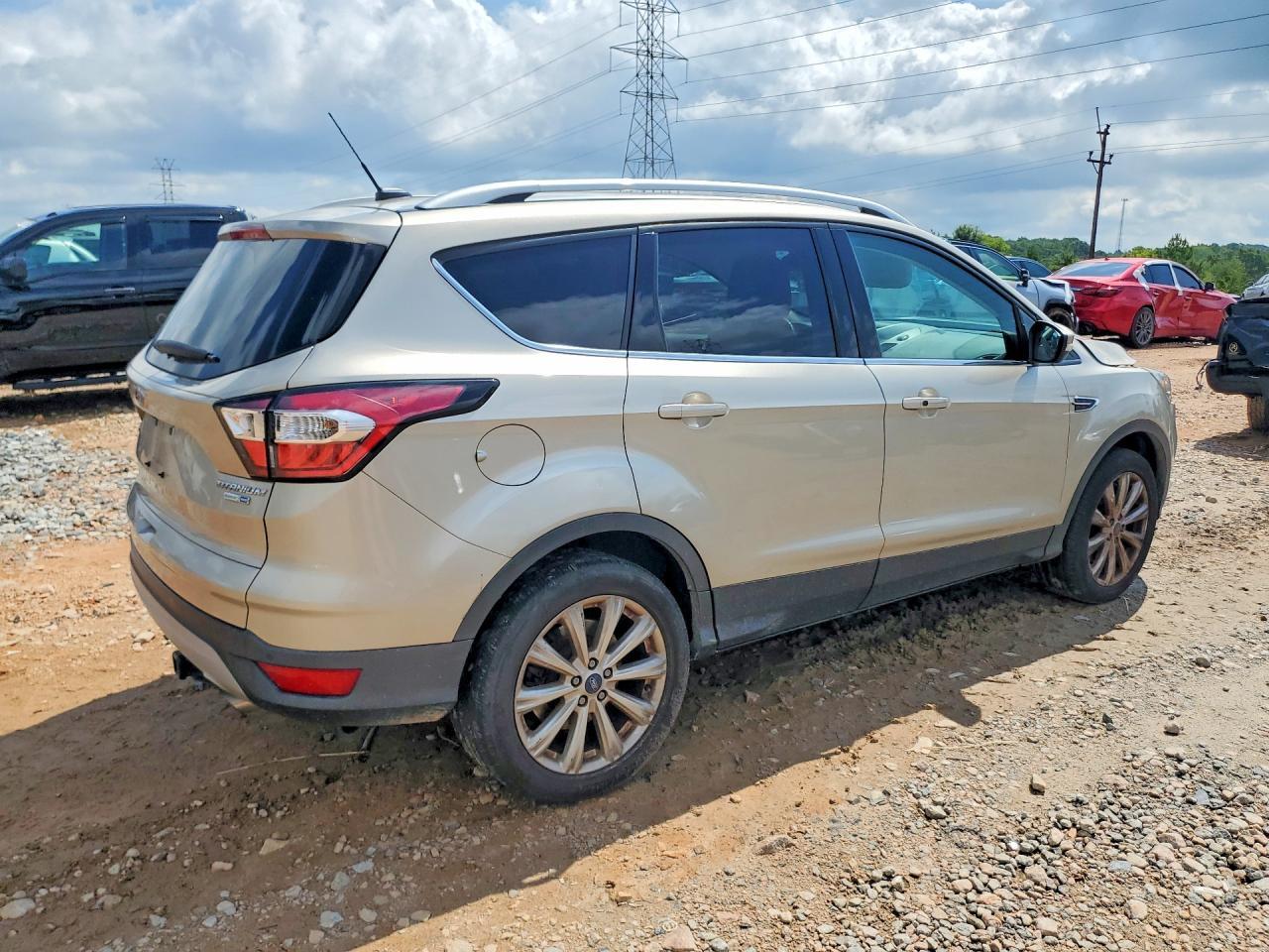 2017 Ford Escape Titanium - Image 3