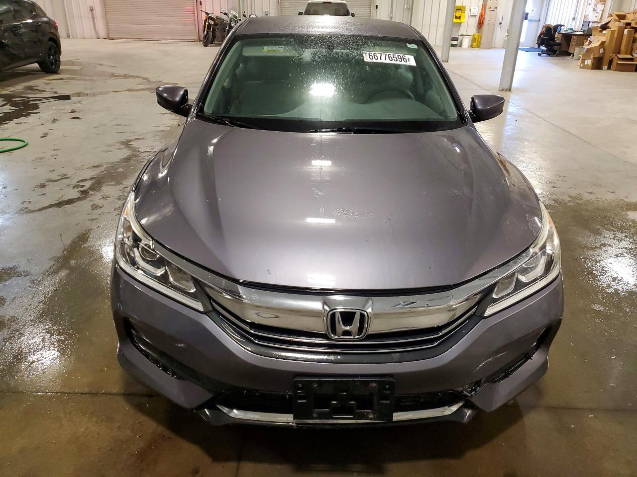 2017 Honda Accord Lx - Фото 5