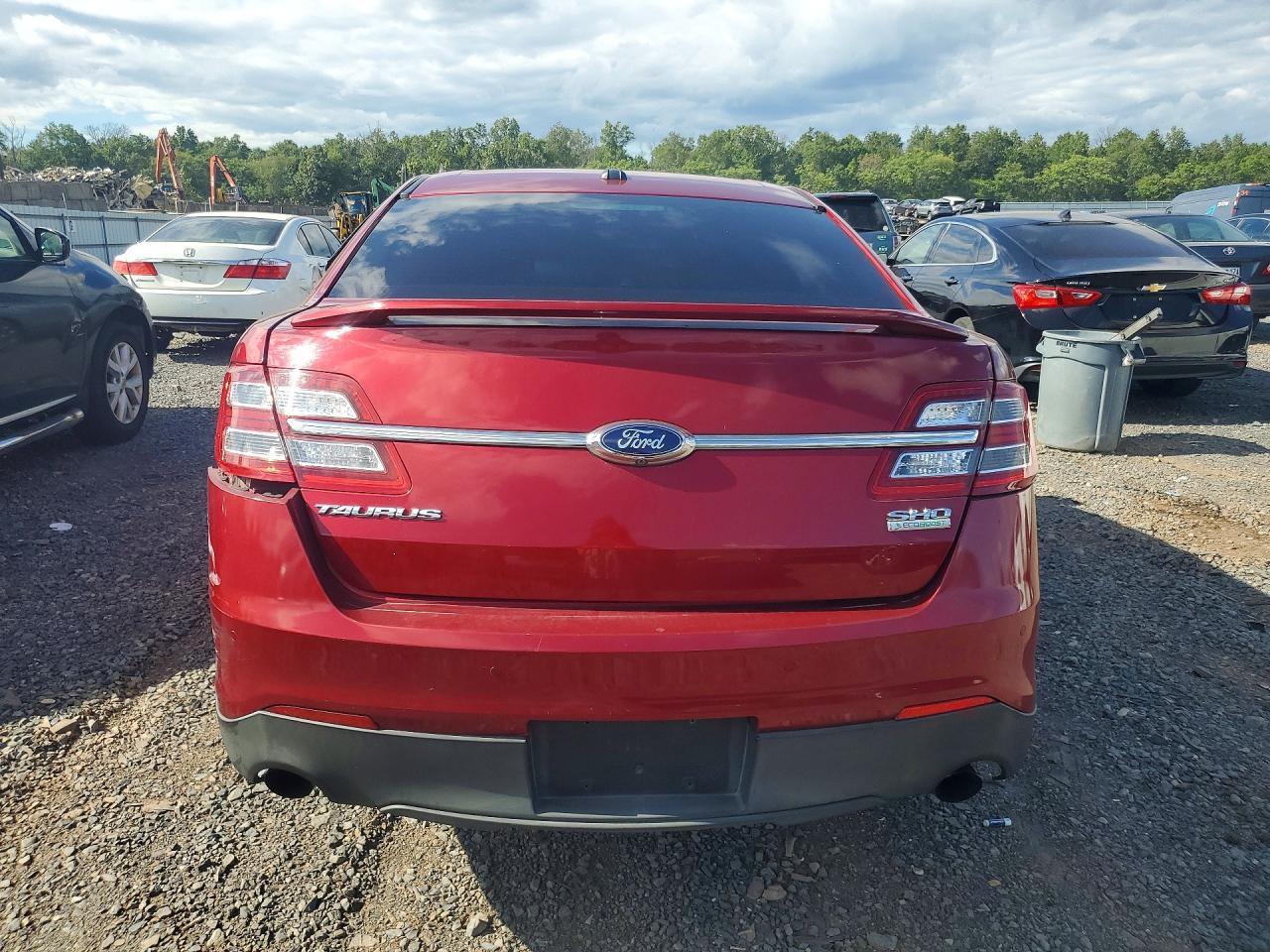 2015 Ford Taurus Sho - Фото 6