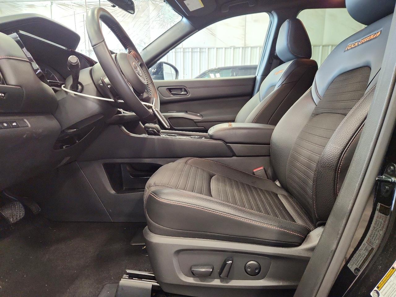2025 Nissan Pathfinder Rock Creek - Фото 7