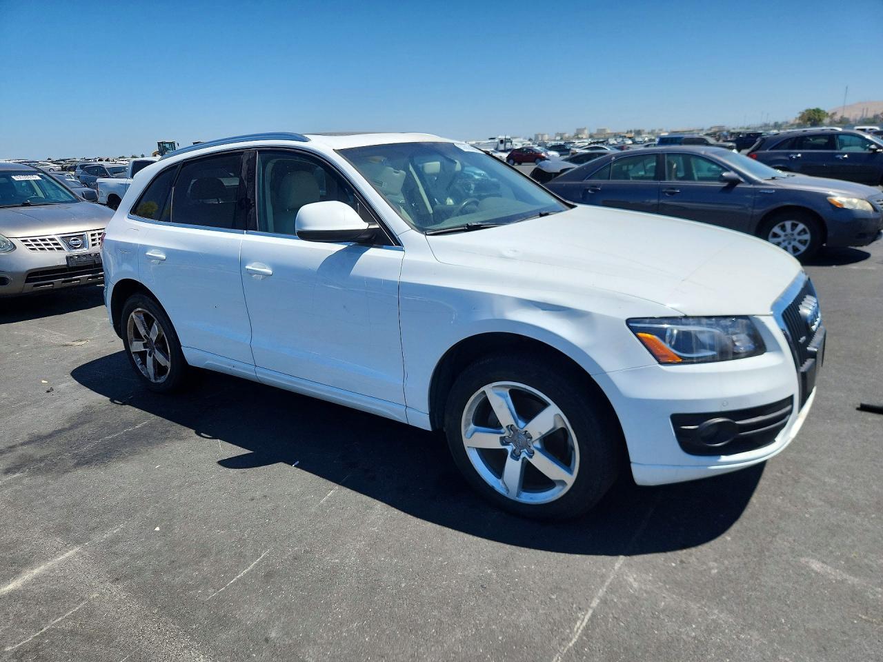 2012 Audi Q5 Premium Plus - Image 4