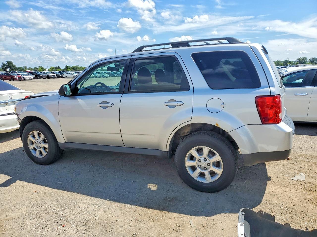 2010 Mazda Tribute S - Фото 2
