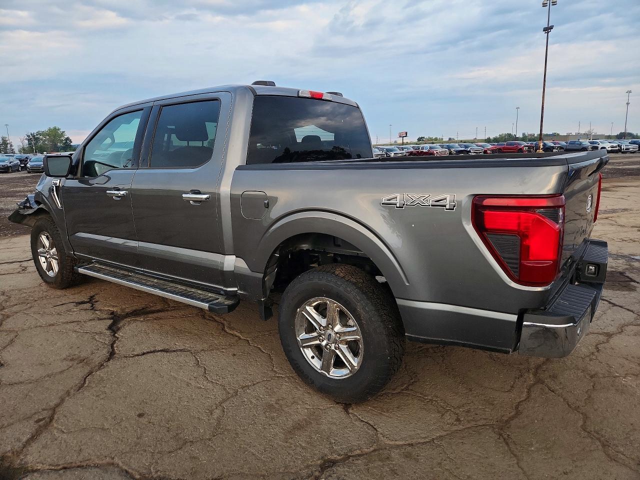 2025 Ford F150 Xlt - Фото 2