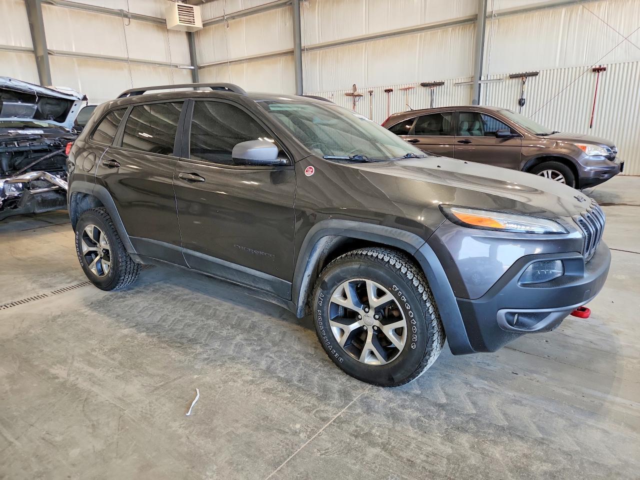 2015 Jeep Cherokee Trailhawk - Image 4