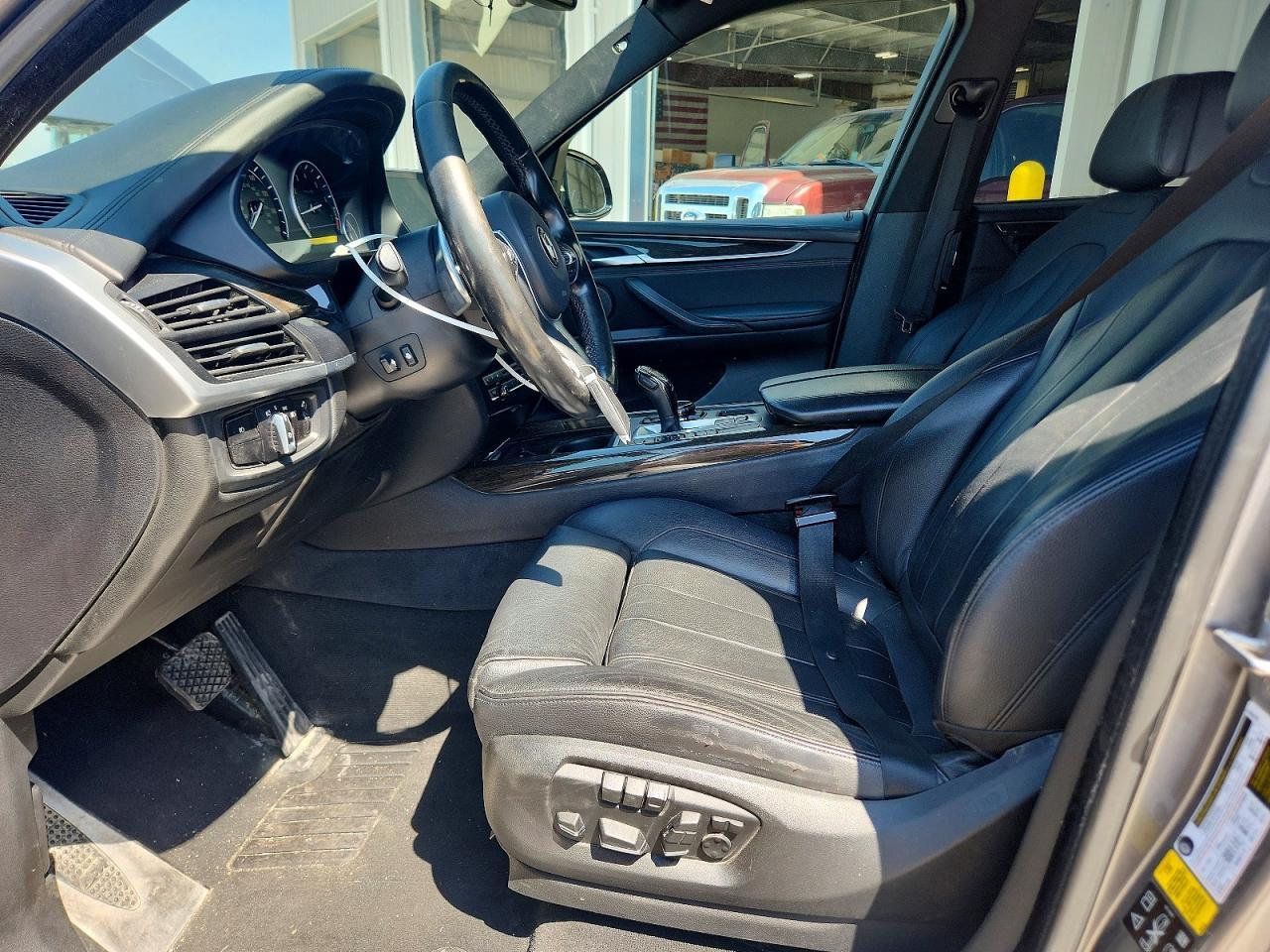 2016 BMW X5 xDrive50I - Image 7