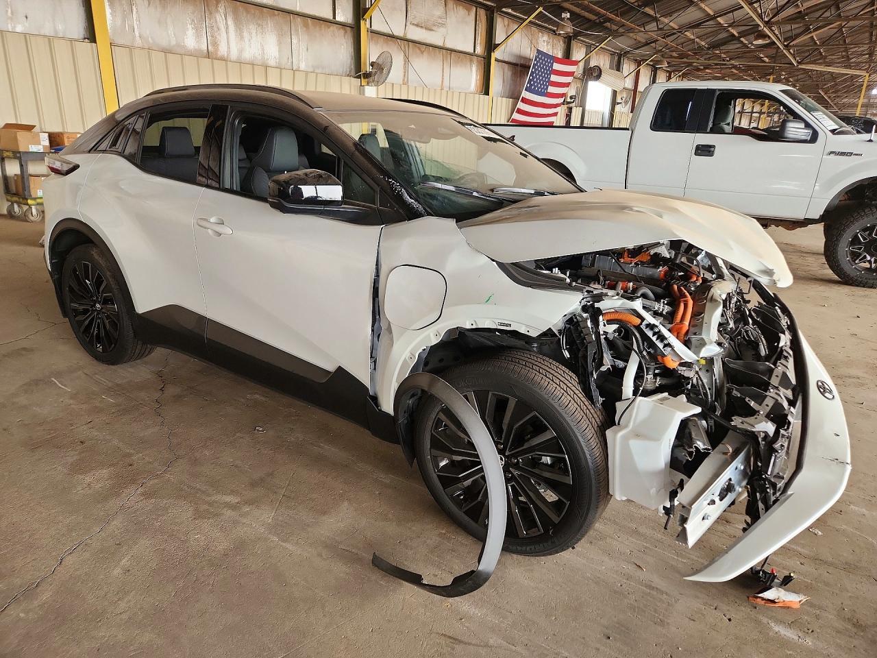 2026 Toyota C-Hr Xse - Фото 4