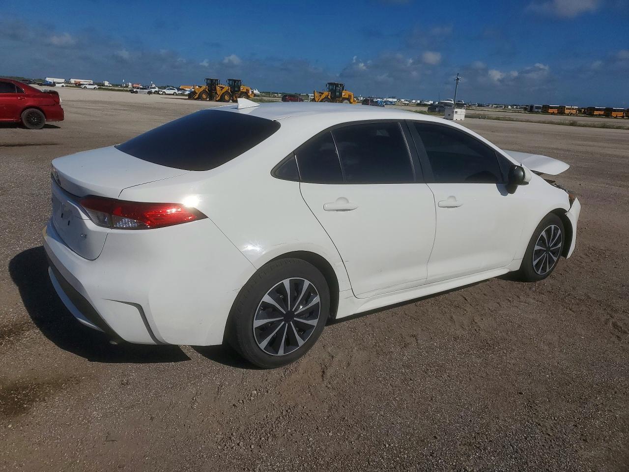 2020 Toyota Corolla Le - Фото 3