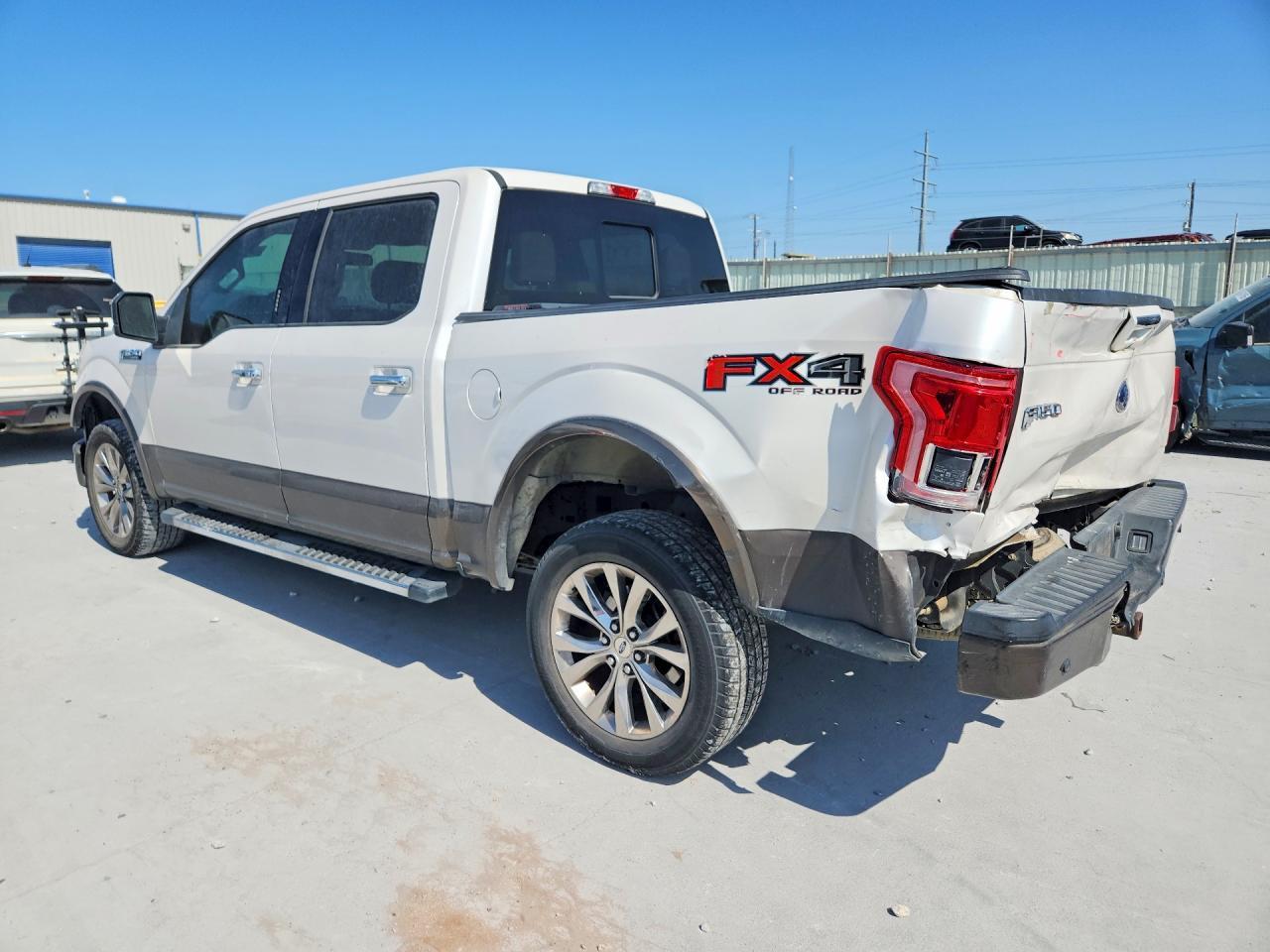 2017 Ford F150 Supercrew - Фото 2