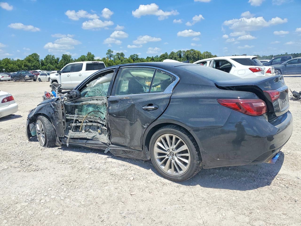 2020 Infiniti Q50 3.0T Luxe - Фото 2