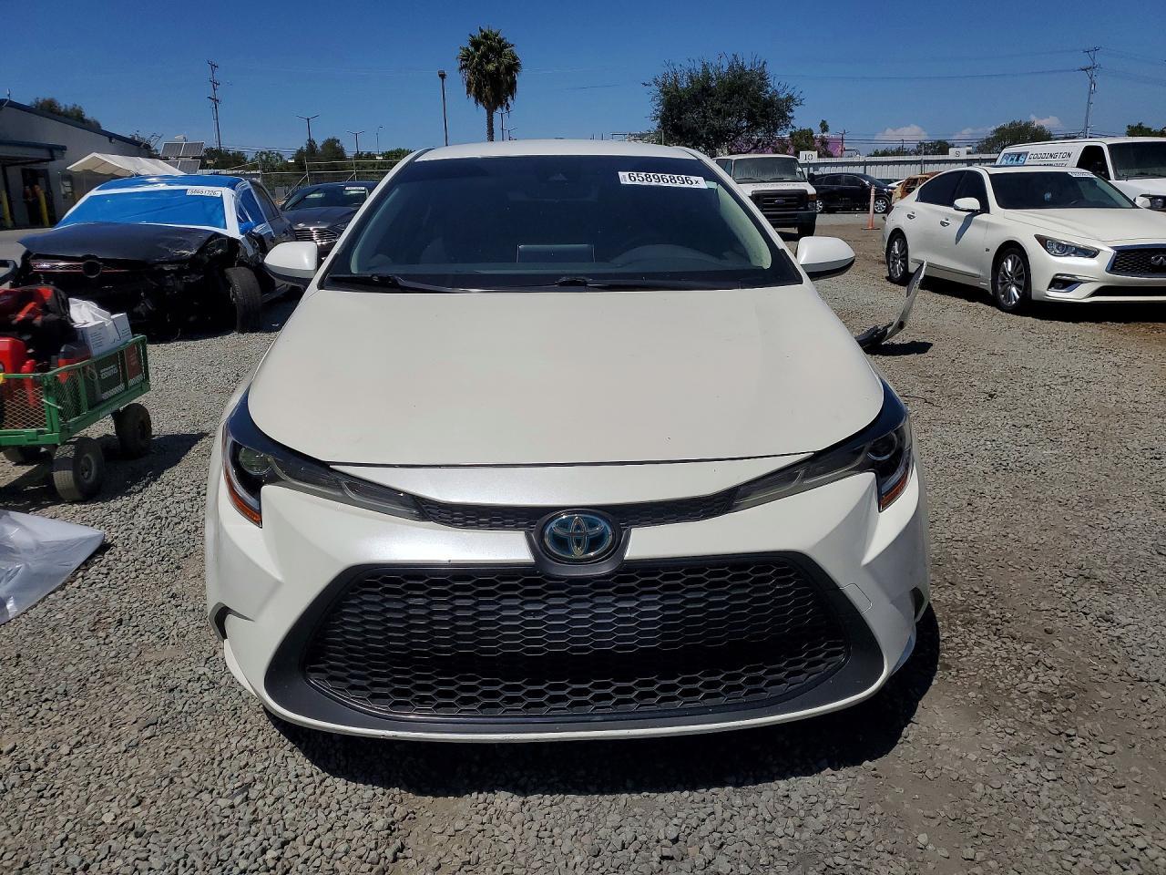 2021 Toyota Corolla Le - Фото 5