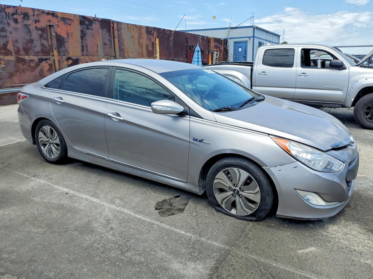 2013 Hyundai Sonata Hybrid - Фото 4