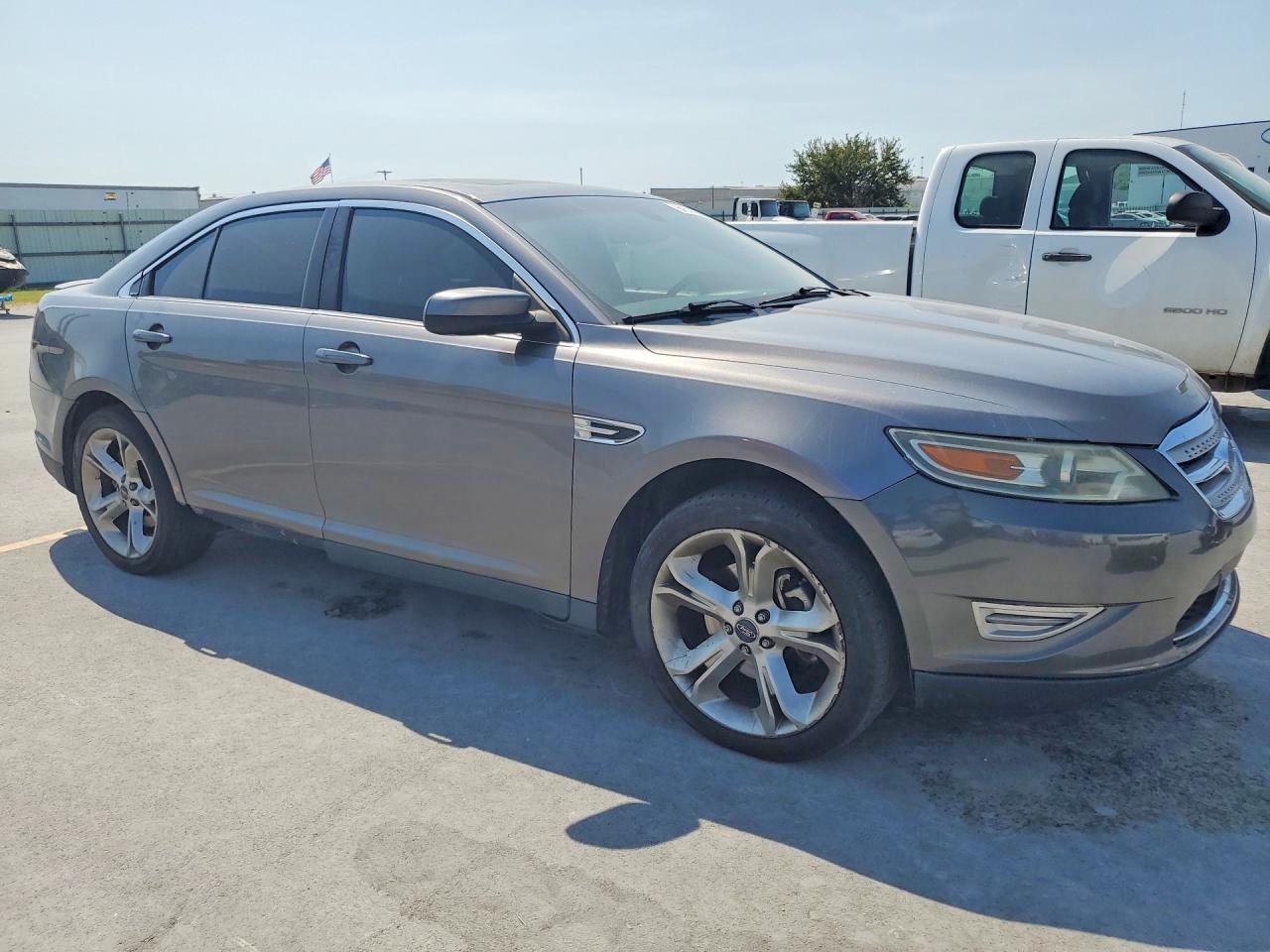 2012 Ford Taurus Sho - Image 4