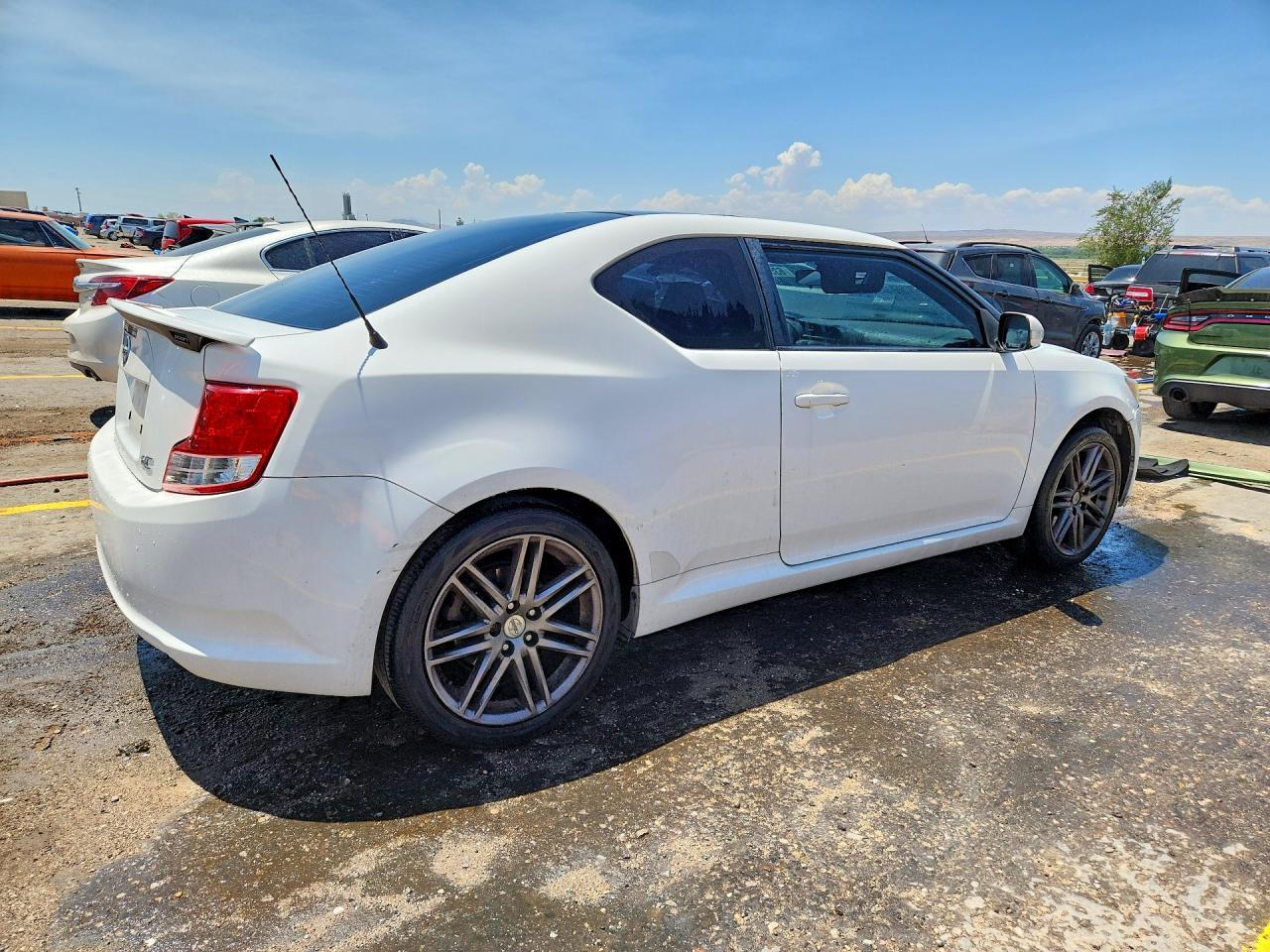 2013 Scion Tc Base - Фото 3