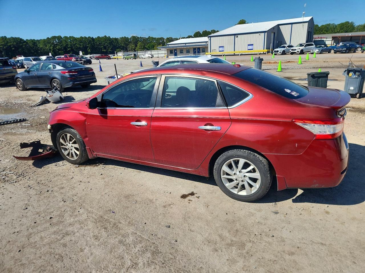 2015 Nissan Sentra - Image 2