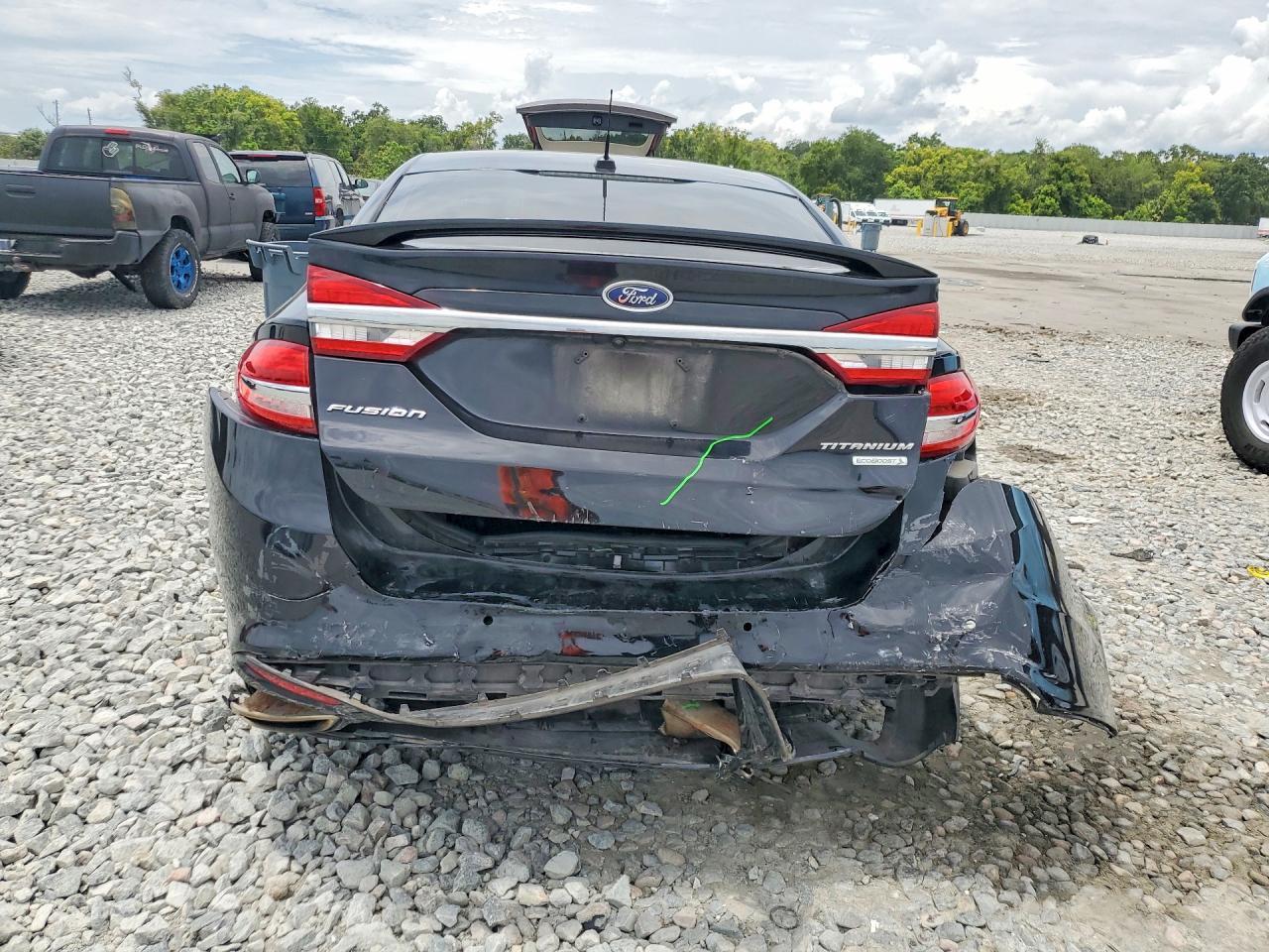 2017 Ford Fusion Titanium - Image 6
