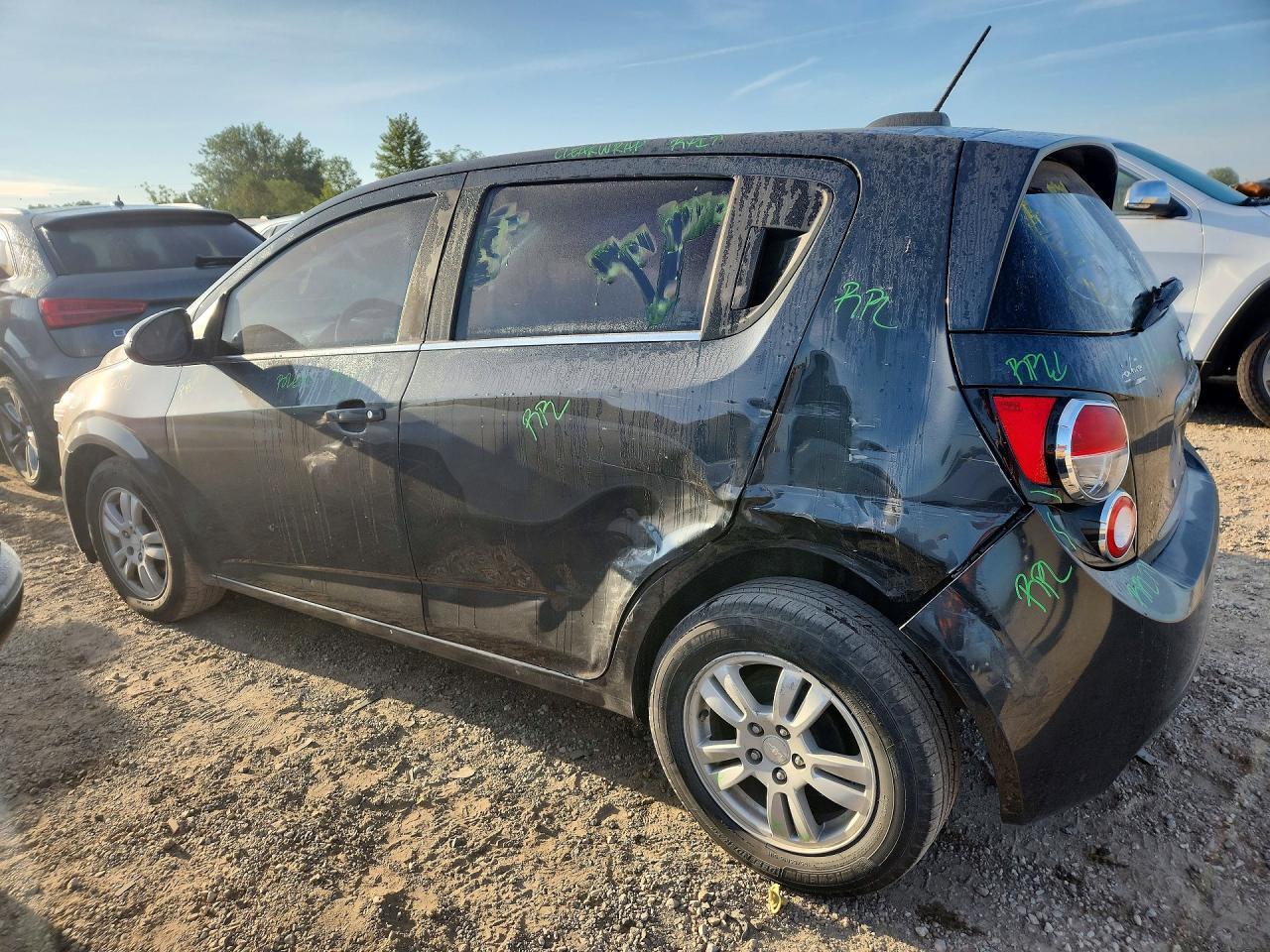 2015 Chevrolet Sonic Lt - Фото 2