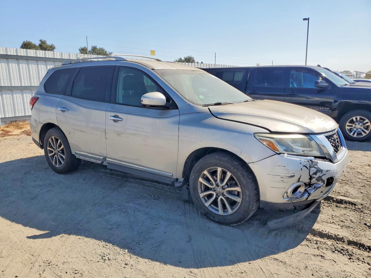 2016 Nissan Pathfinder Sl - Фото 4