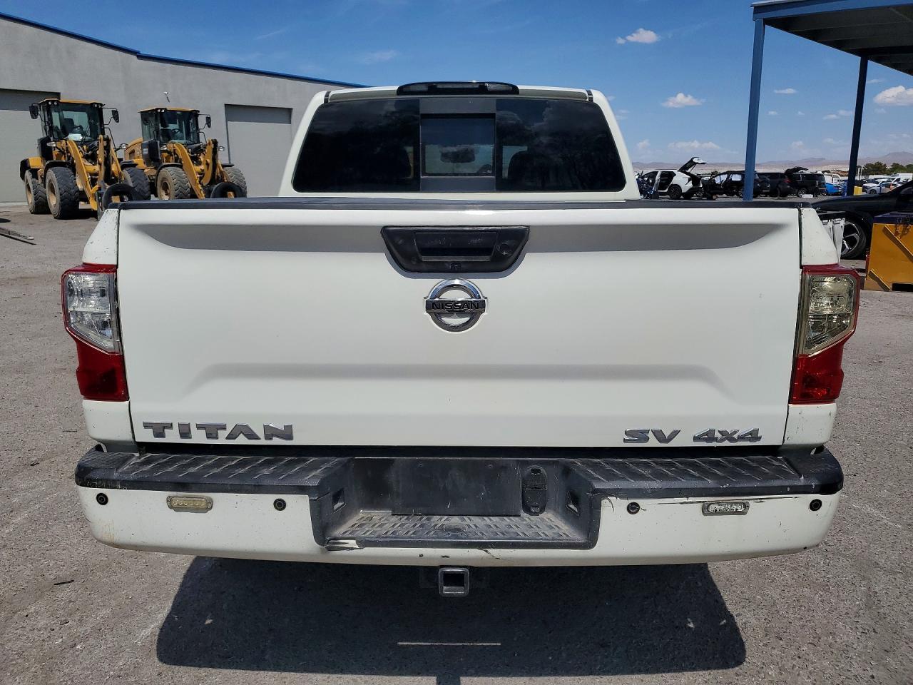 2019 Nissan Titan Sv - Image 6