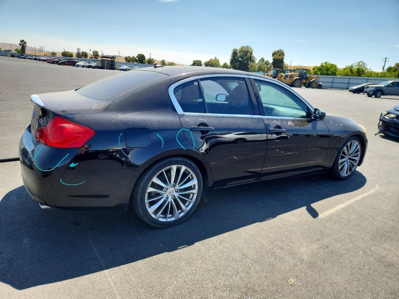 2010 Infiniti G37 Sedan X - Фото 3