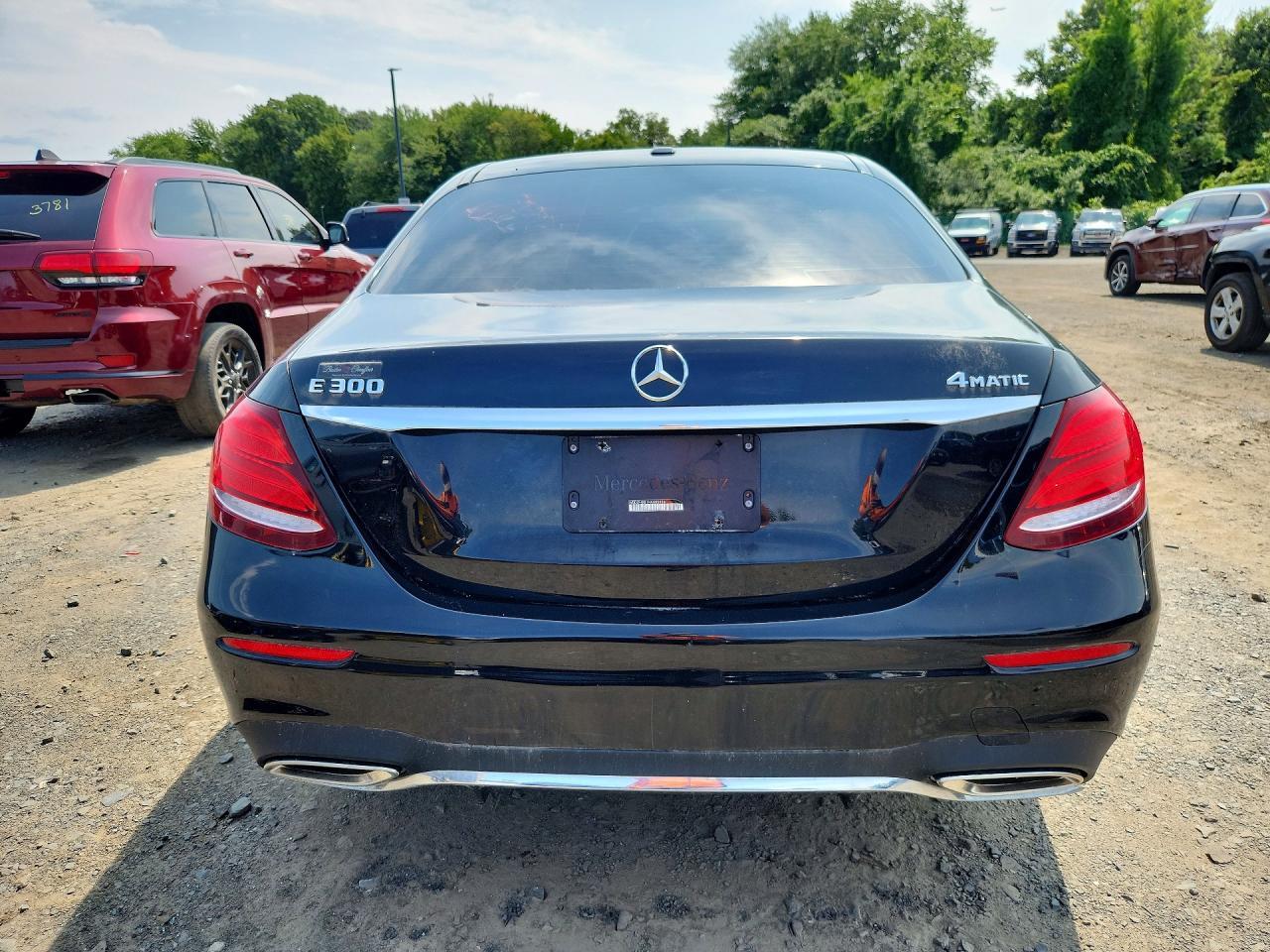 2017 Mercedes-Benz E 300 4Matic - Фото 6
