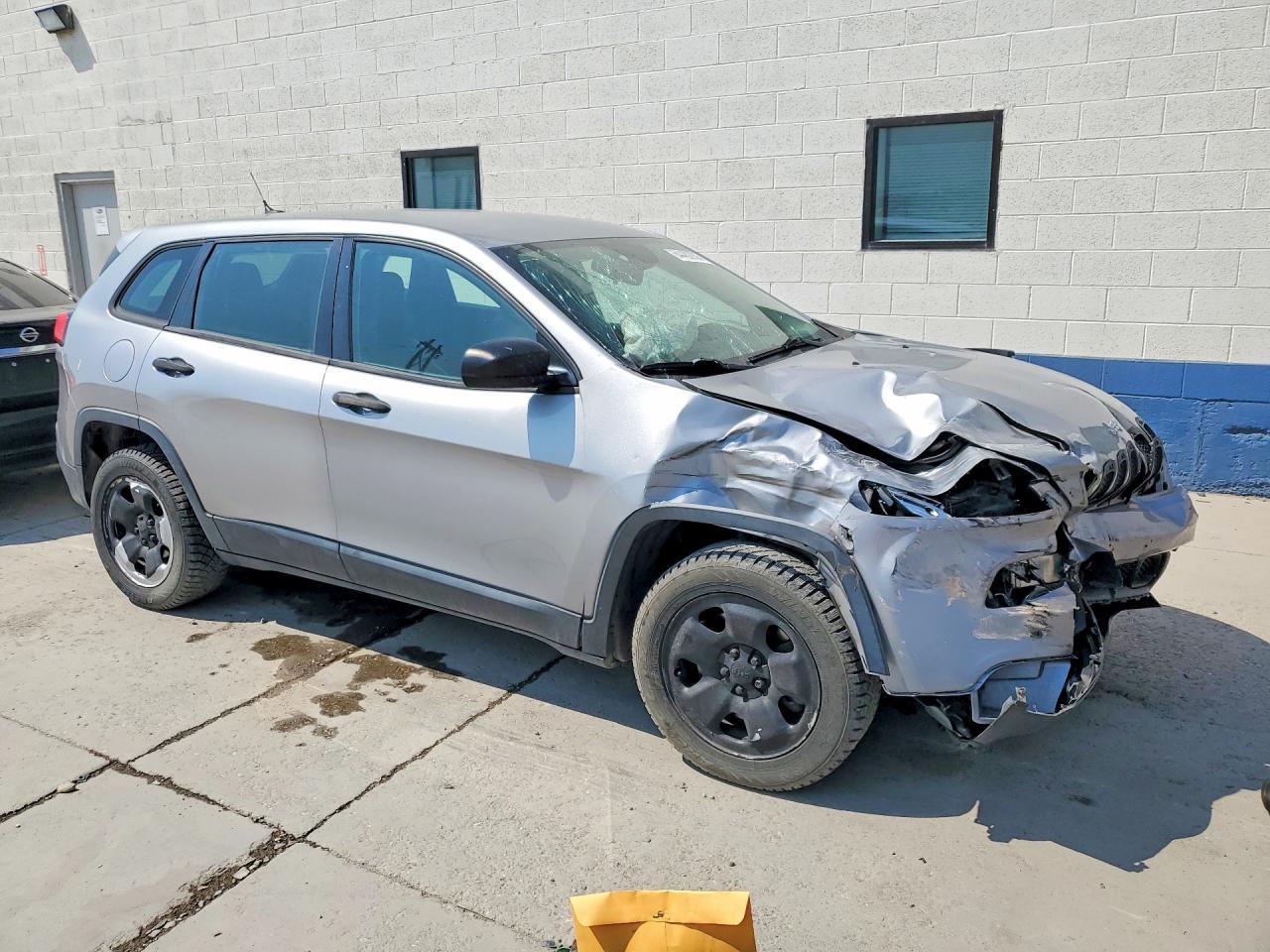 2014 Jeep Cherokee Sport - Фото 4