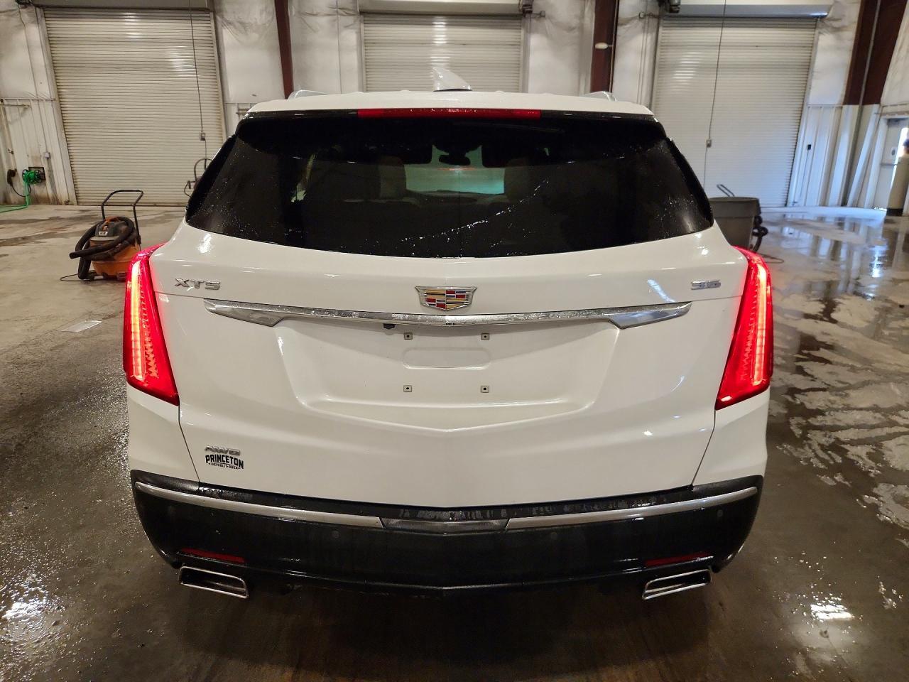 2017 Cadillac Xt5 Premium Luxury - Фото 6