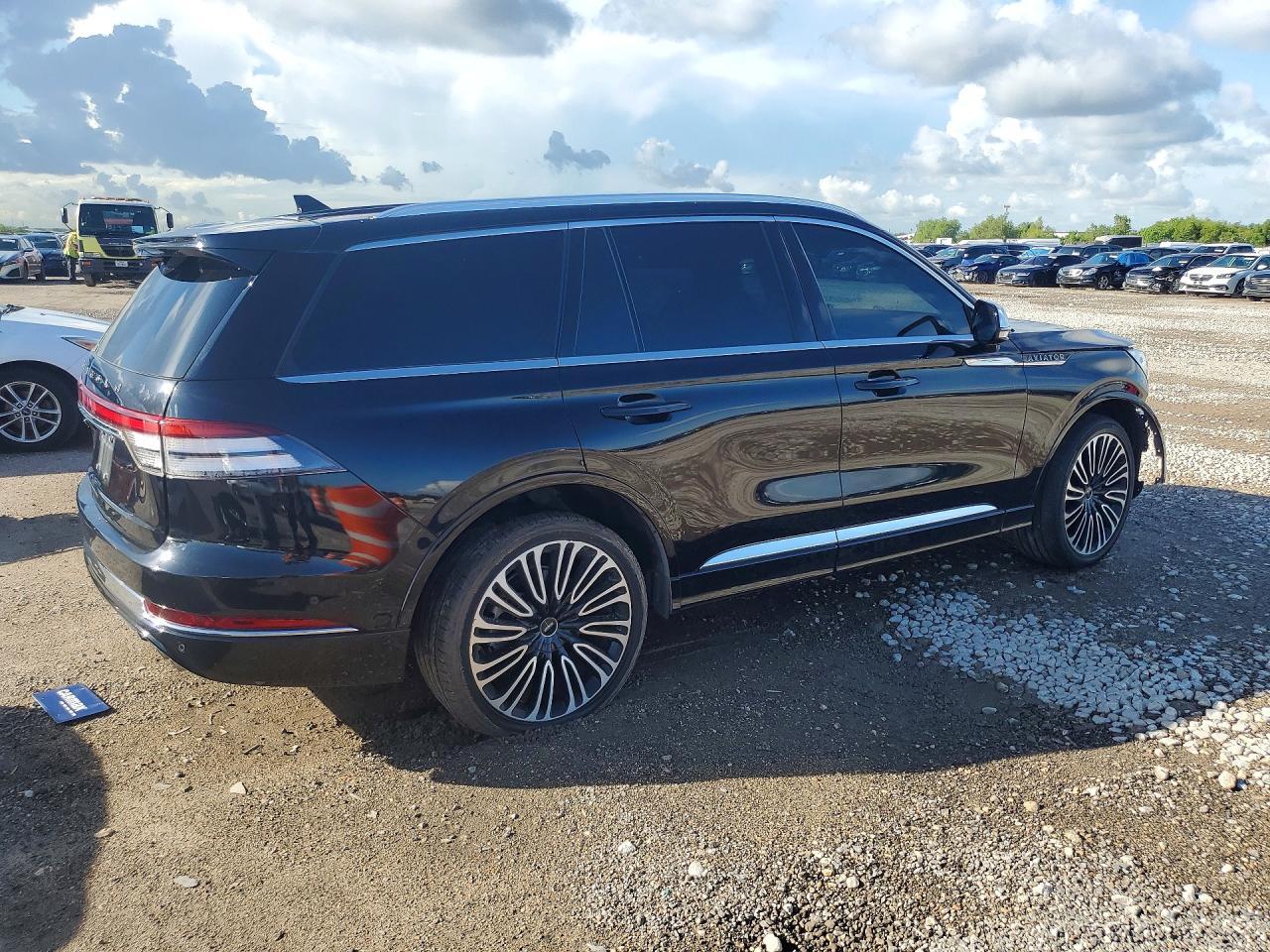 2020 Lincoln Aviator Black Label - Фото 3