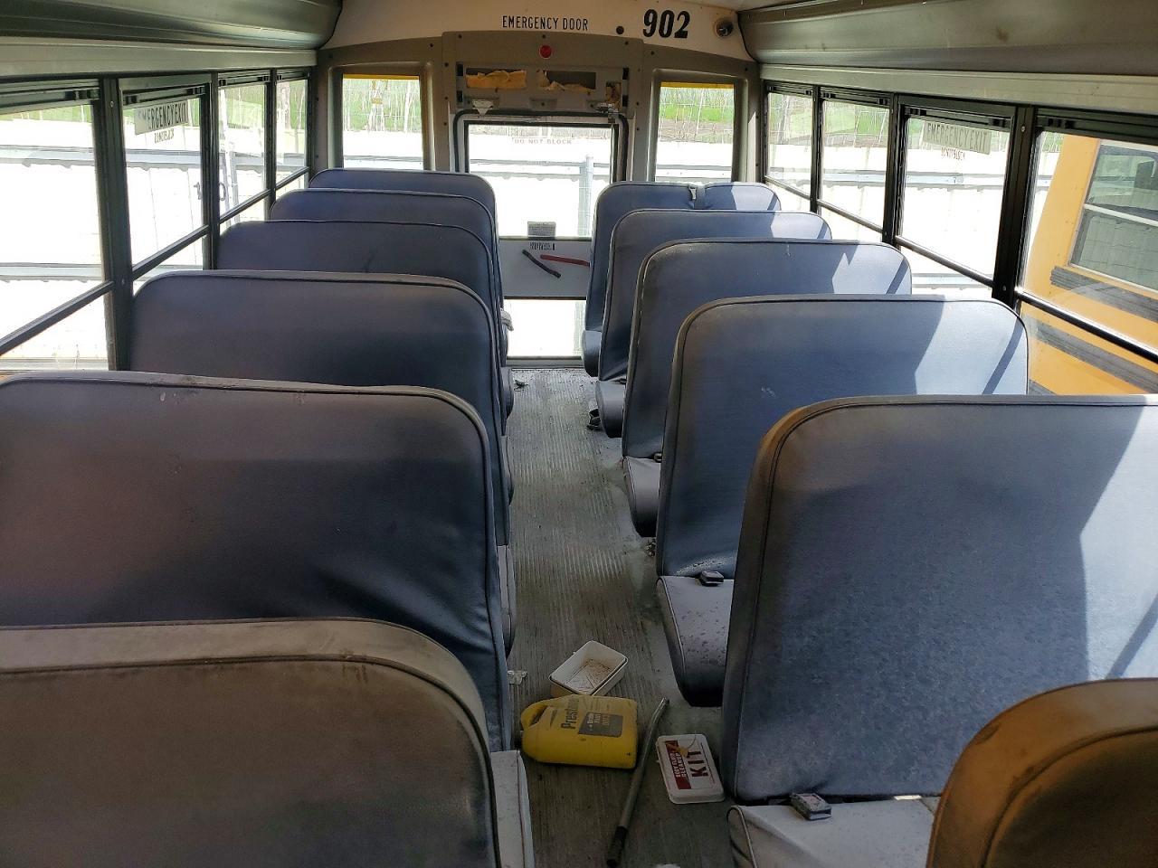 2011 Chevrolet Express G4500 School Bus - Фото 6