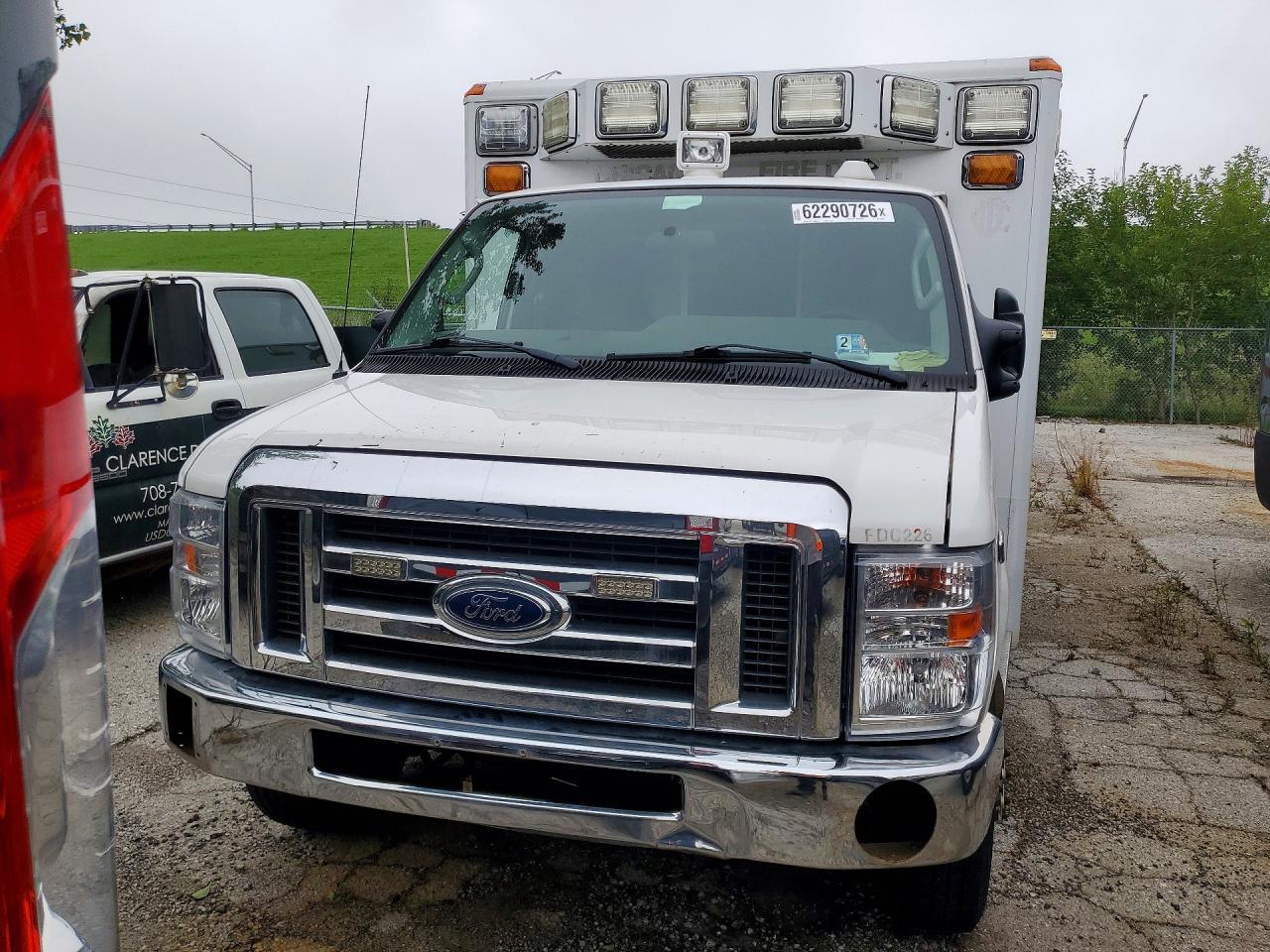 2017 Ford Econoline E450 Sd Ambulance - Фото 5