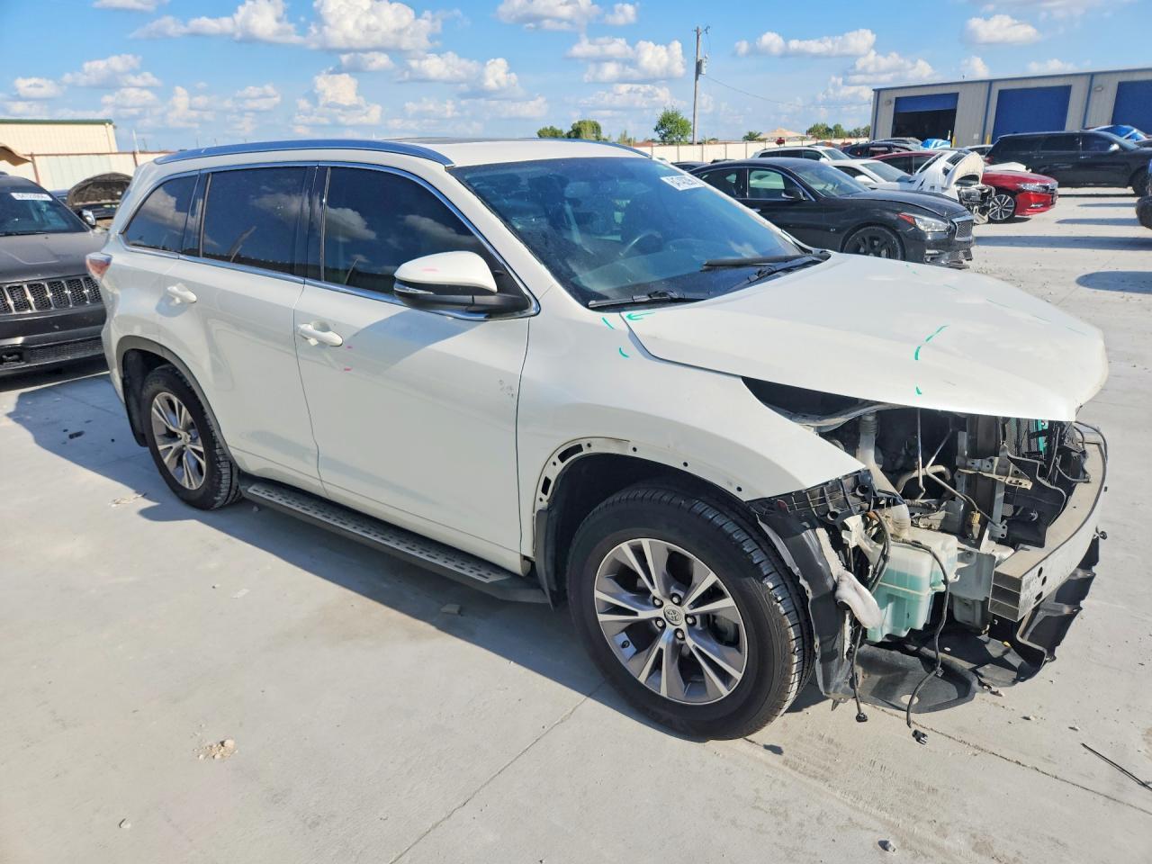 2014 Toyota Highlander Xle - Image 4