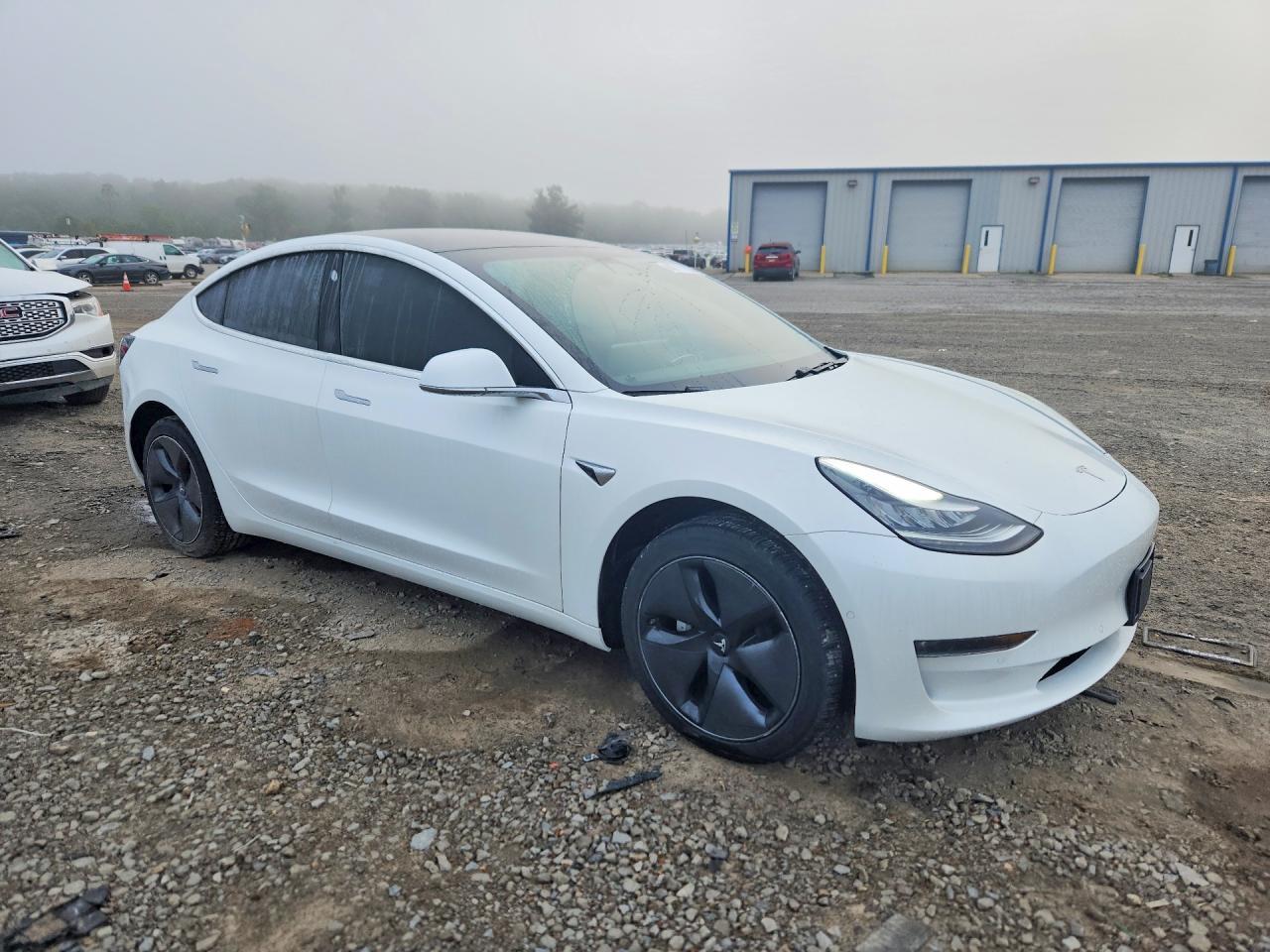 2019 Tesla Model 3 - Фото 4