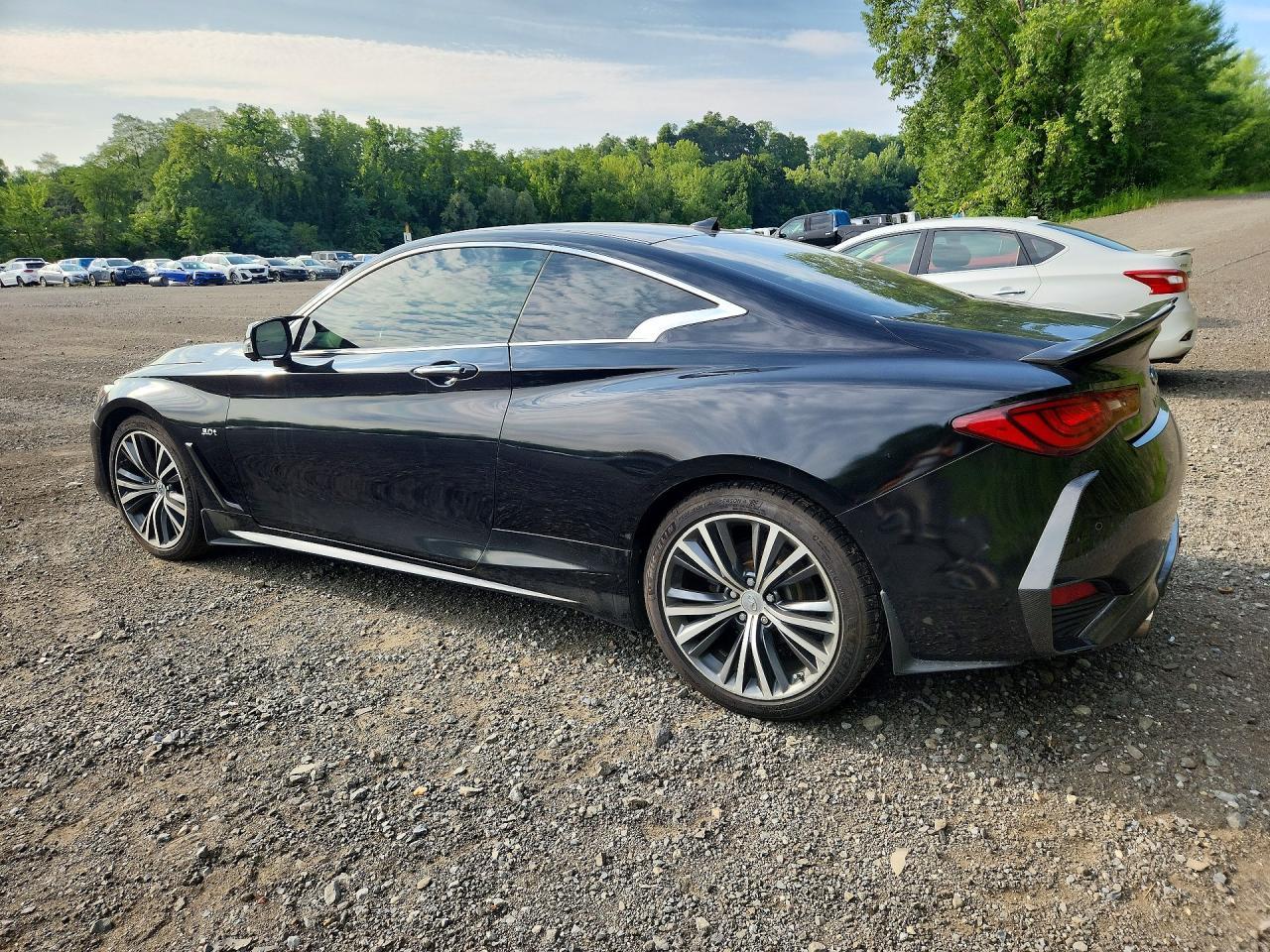 2017 Infiniti Q60 3.0T Premium - Фото 2