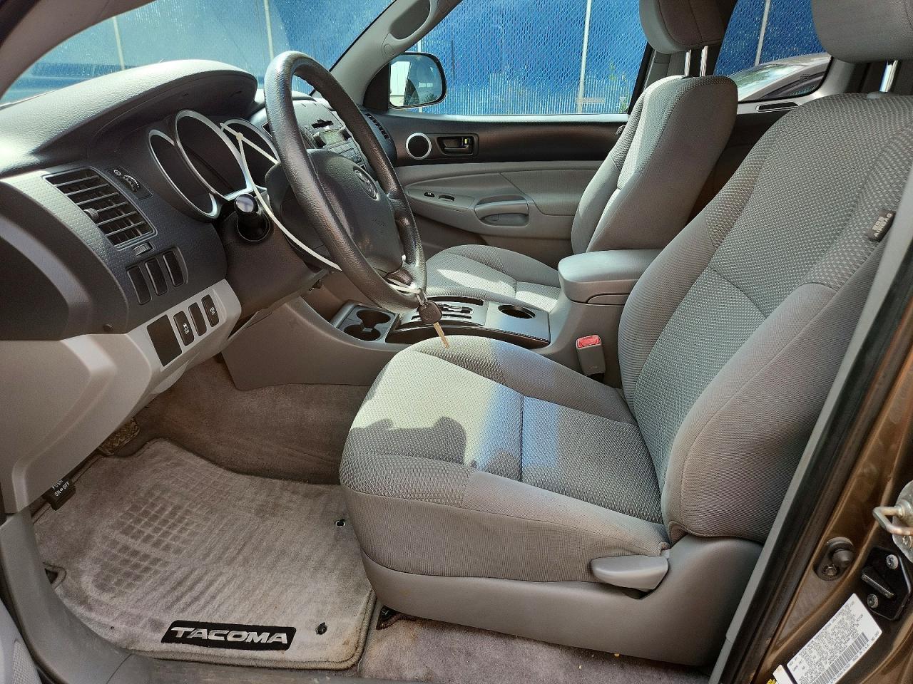 2010 Toyota Tacoma V6 - Image 7