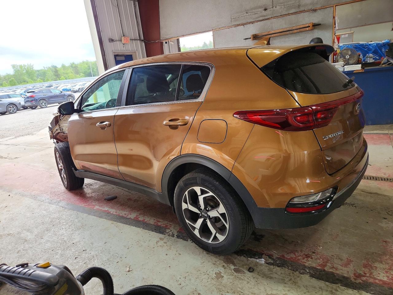 2020 Kia Sportage Lx - Фото 2