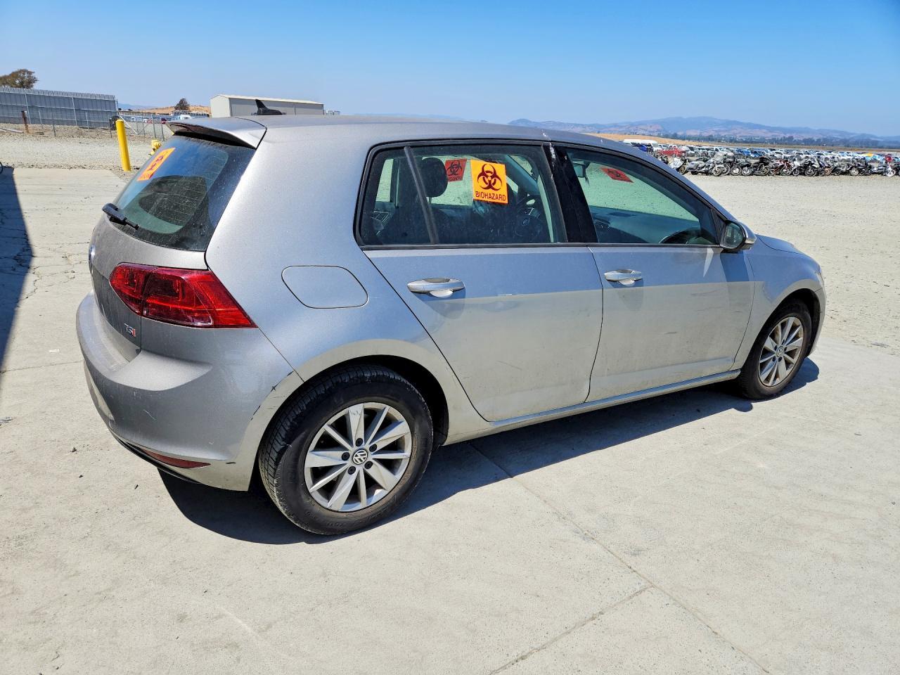 2016 Volkswagen Golf - Фото 3