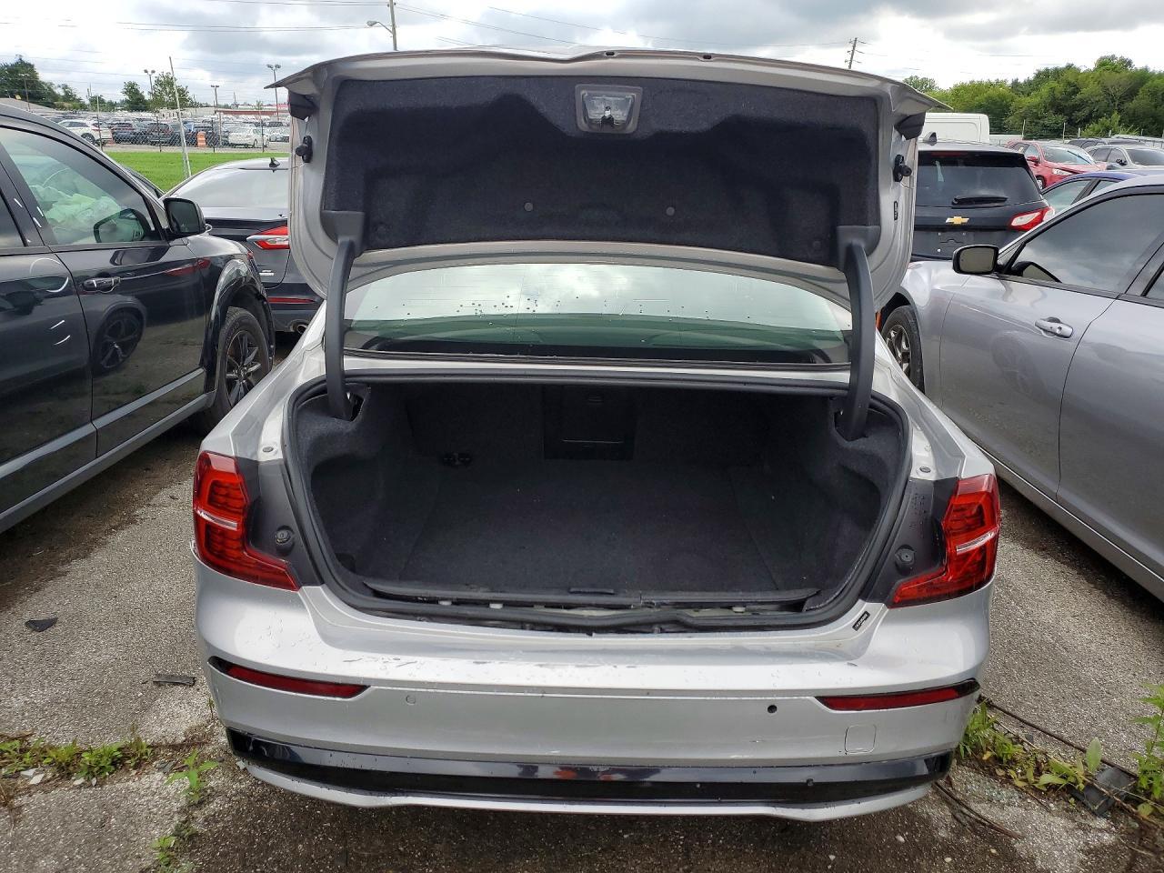 2024 Volvo S60 Plus - Image 6