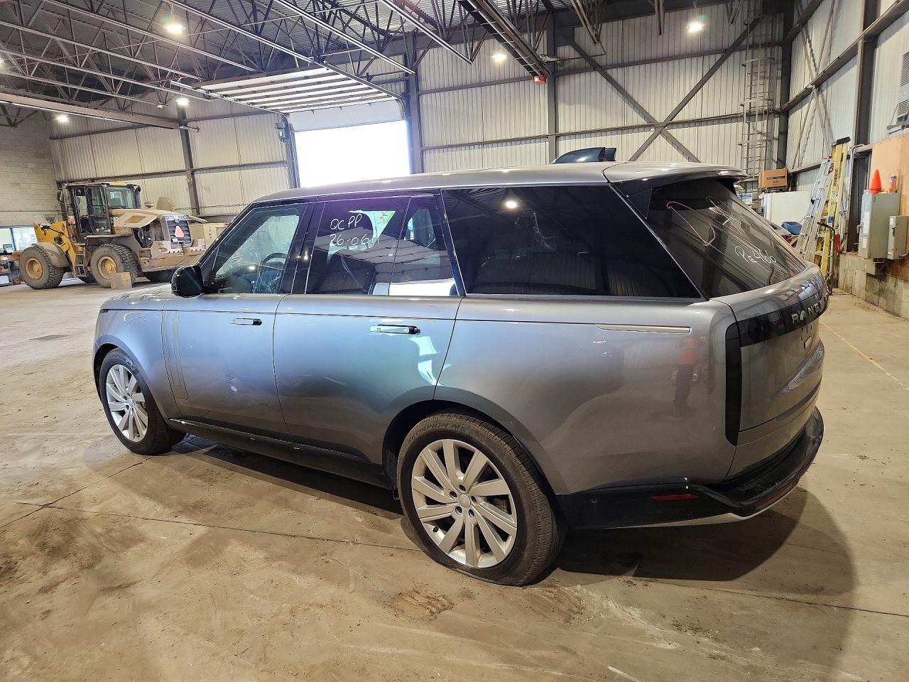2025 Land Rover Range Rover Se - Фото 3