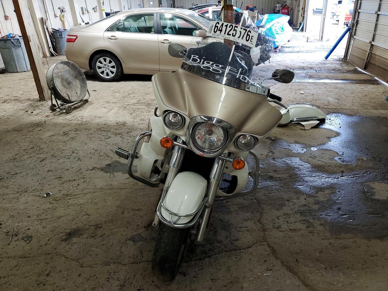 2012 Kawasaki Vn1700 A - Image 2