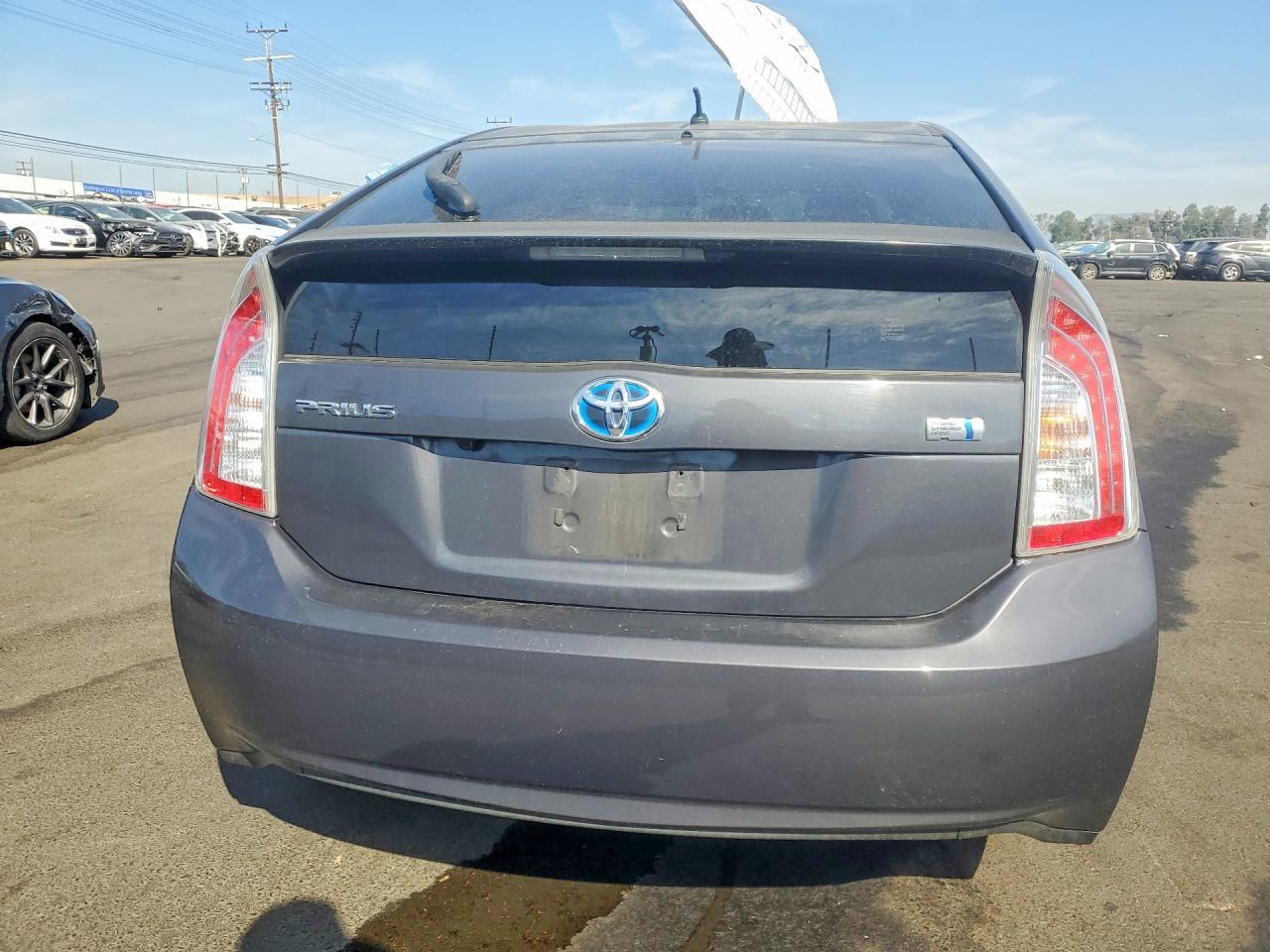 2013 Toyota Prius Two - Фото 6