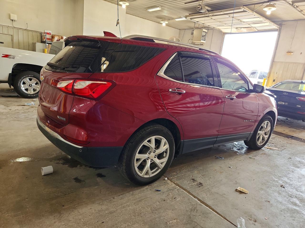 2018 Chevrolet Equinox Premier - Image 3