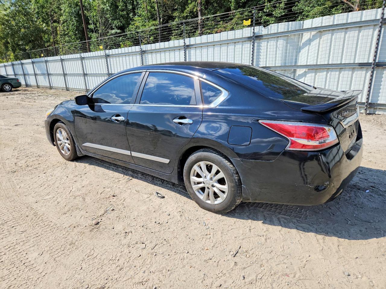 2015 Nissan Altima 2.5 S - Image 2