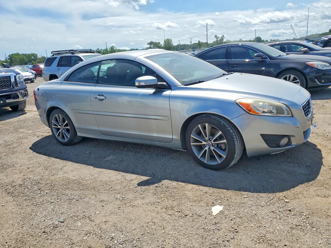 2012 Volvo C70 T5 - Image 4