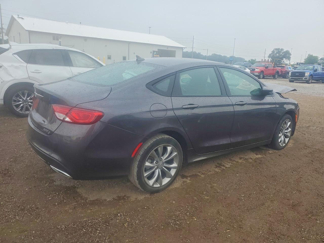 2015 Chrysler 200 S - Фото 3