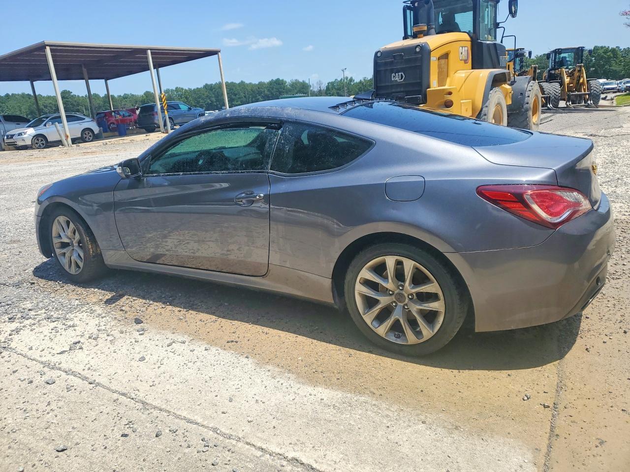 2016 Hyundai Genesis Coupe 3.8 - Image 2